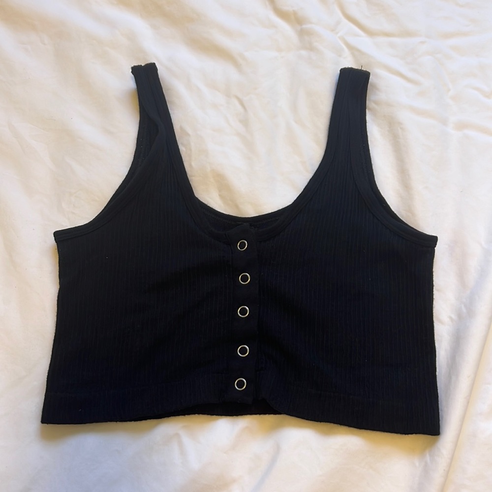 UO black out from u def button tank, size M/L
